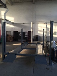 Подъёмник гаражный четырёхстоечный