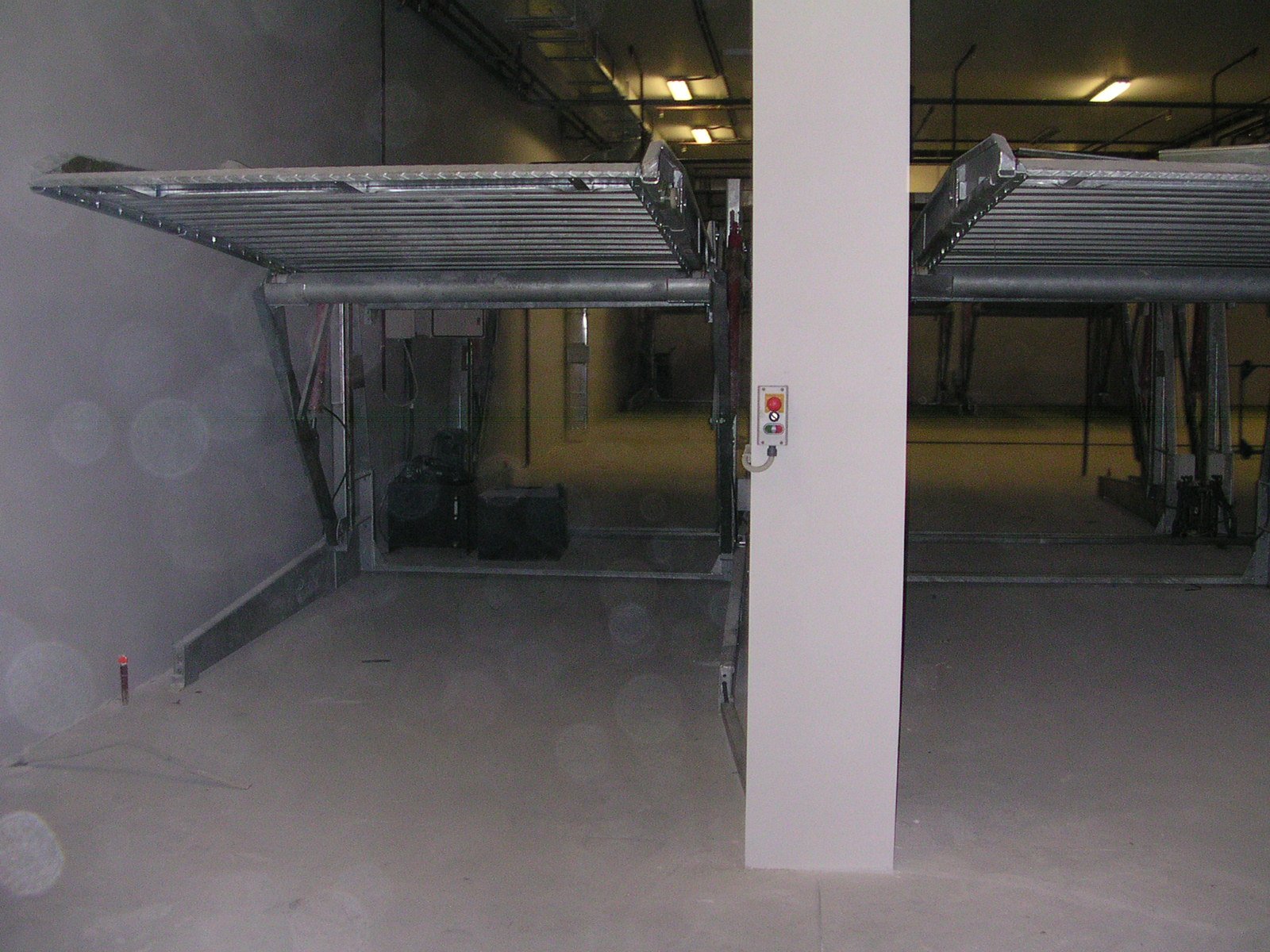 Наклонные парковочные подъёмники 3